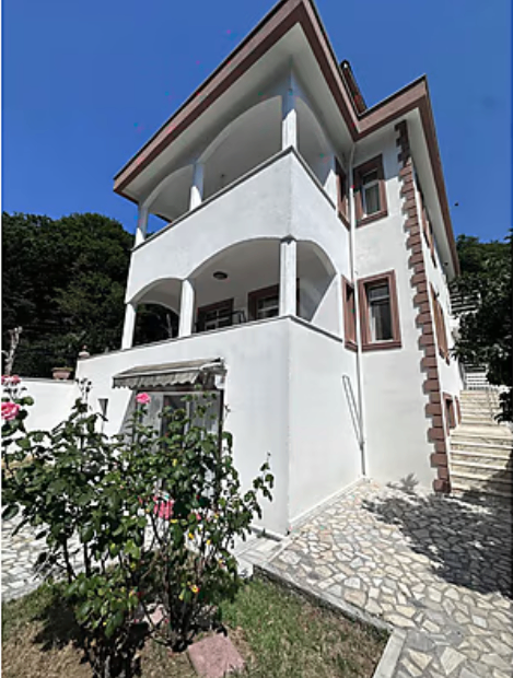 Sarıyer Property